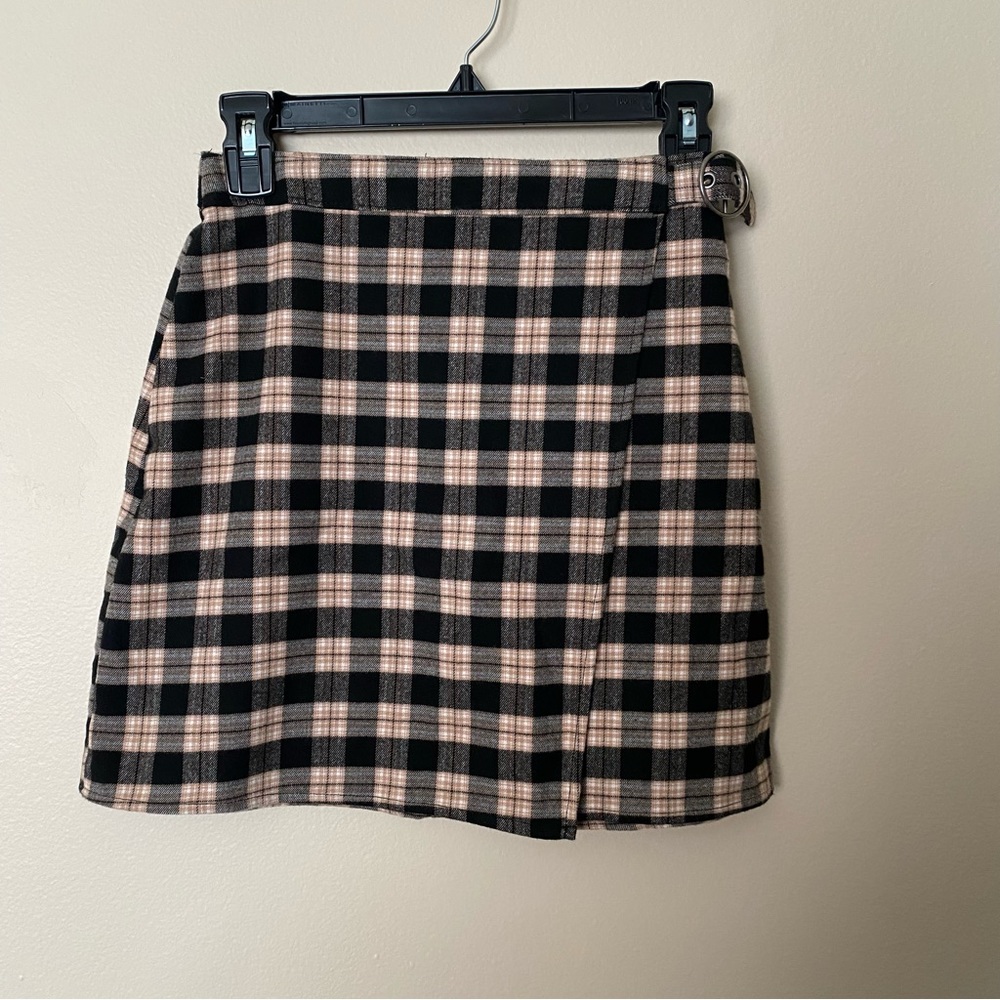 Nwot hollister XS plaid mini skirt tan and black